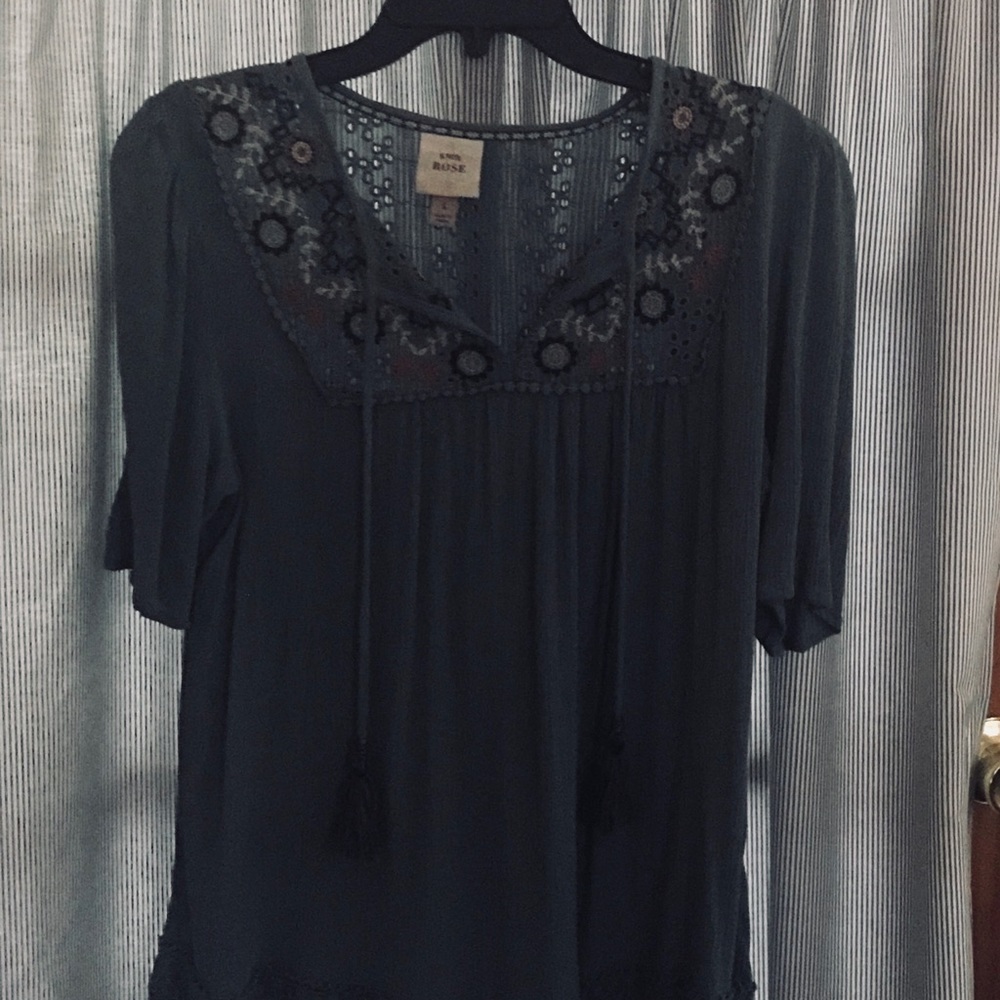 Women’s blouse